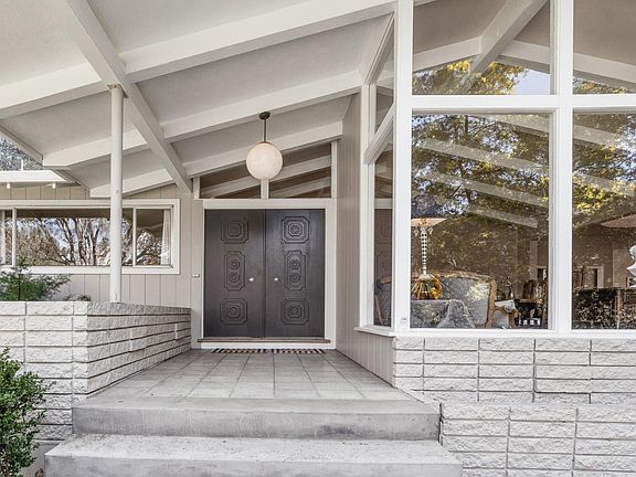 2nd image of 25 Creekwood Way