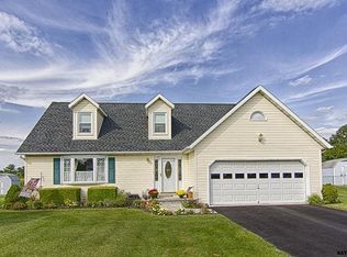 29 Little Knoll Dr, Hanover, PA
