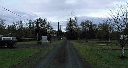 2nd image of 40746 Country Ln