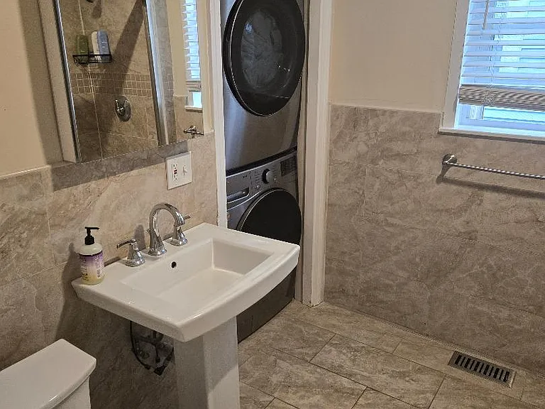 55 Rockland Ave #2 — Photo 12