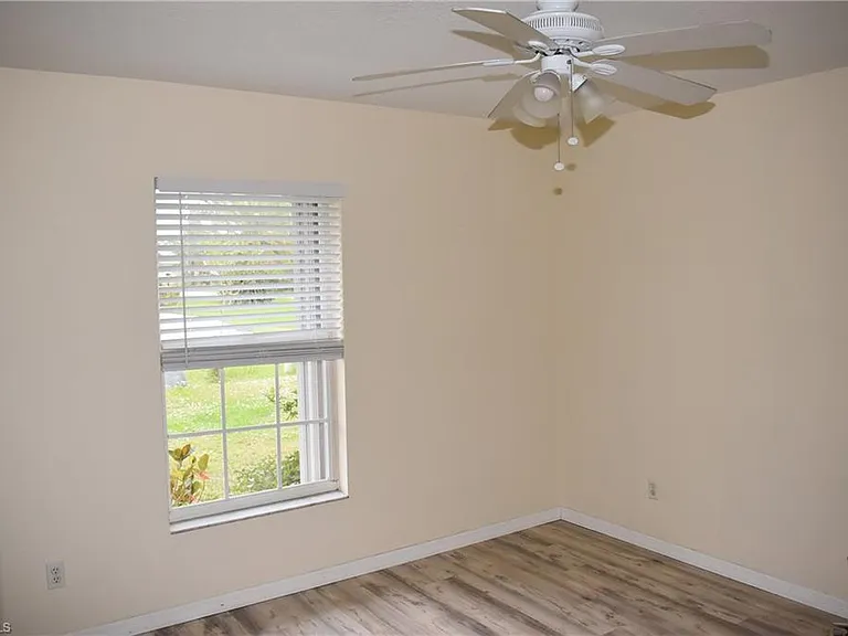 3867 Lubec Ave — Photo 9