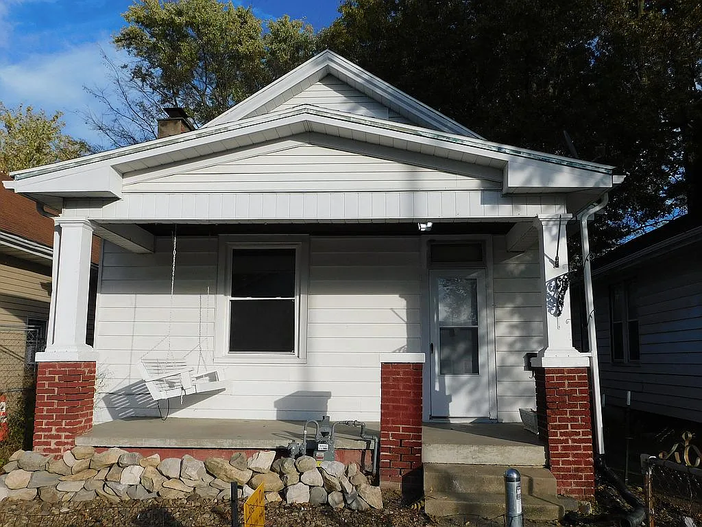 1620 Shadewood Ave photo 1