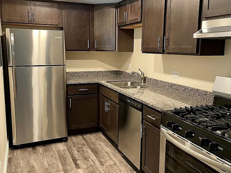 Crystal Lake Apartments — Photo 1