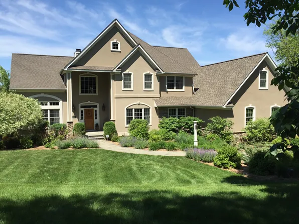 16 Amandas Way, Lagrangeville, NY 12540