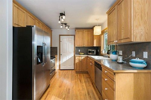 5th image of 24560 Madura Dr NE