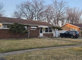 2926 Sussex Ave, Markham, IL 60428