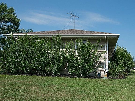 2nd image of 36203 E 303rd St