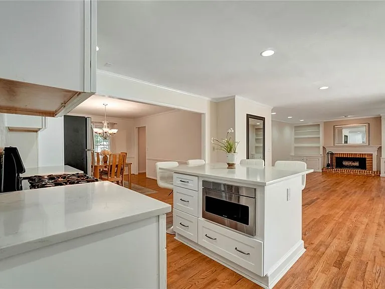 295 Oakmere Dr — Photo 13