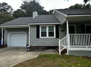 1734 Rim Rd, Fayetteville, NC 28314