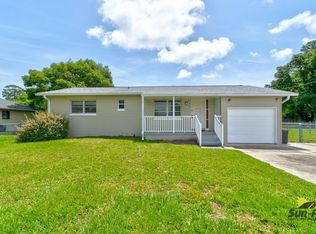 907 Hamilton St, New Smyrna Beach, FL 32168
