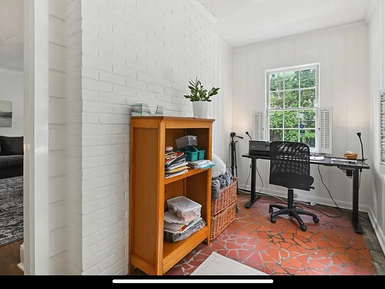 205 Lindbergh Dr NE — Photo 48