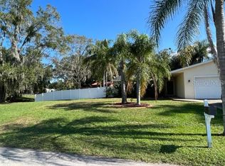 3306 Lake Saxon Dr, Land O Lakes, FL 34639