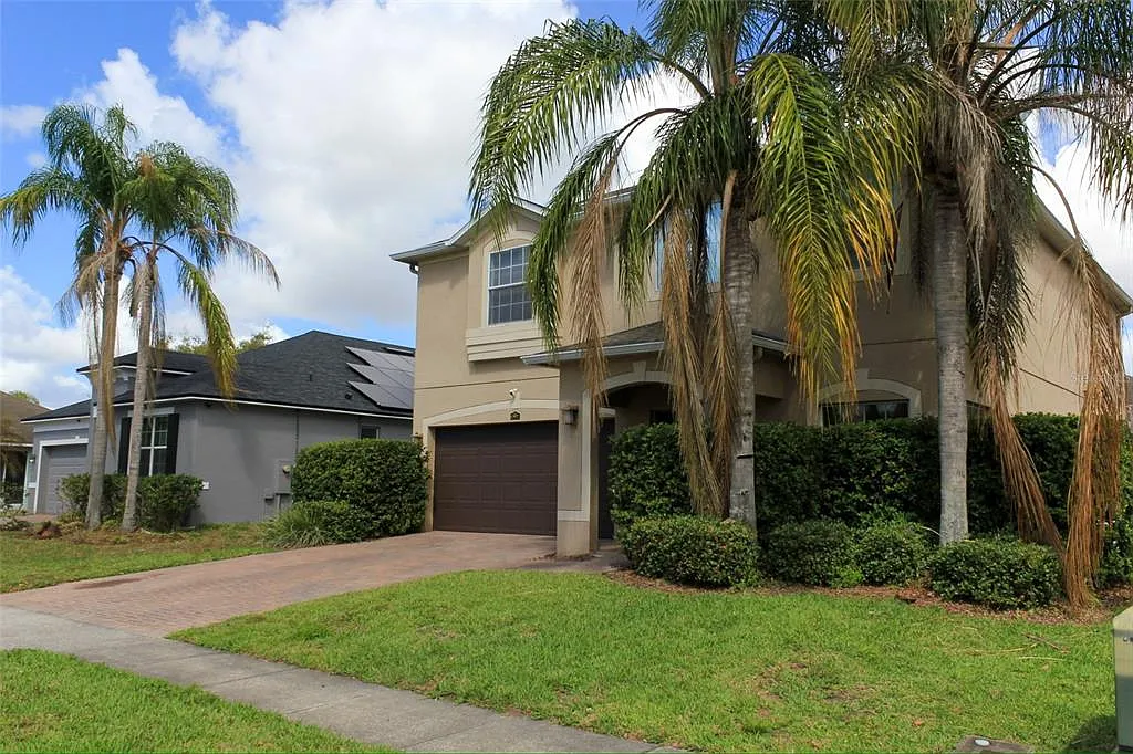 4 bed, 3.0 bath, 2856 sqft, $2,900 — Photo 2