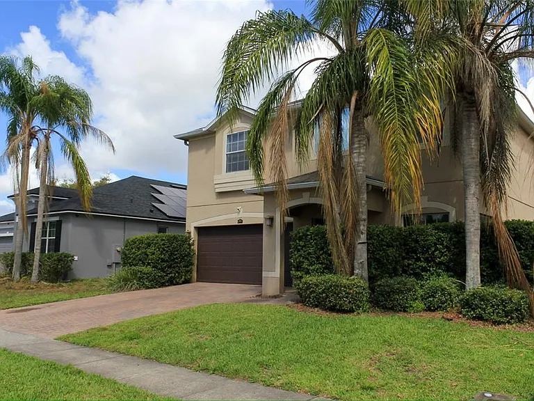 12927 Boggy Pointe Dr — Photo 2