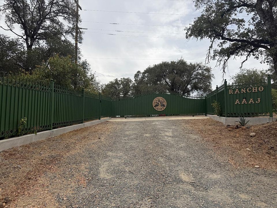 1st image of 49 Drescher Tract Rd
