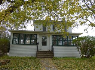 623 2nd St NW, Waseca, MN 56093