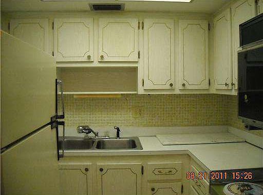 4th image of 8101 11th St N APT 325