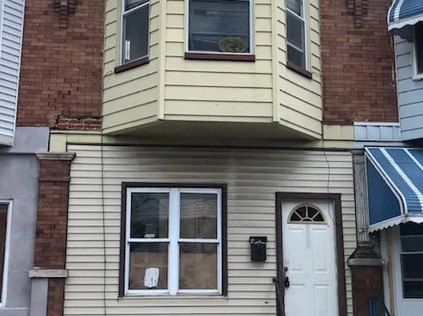 1937 S Alden St, Philadelphia, PA 19143