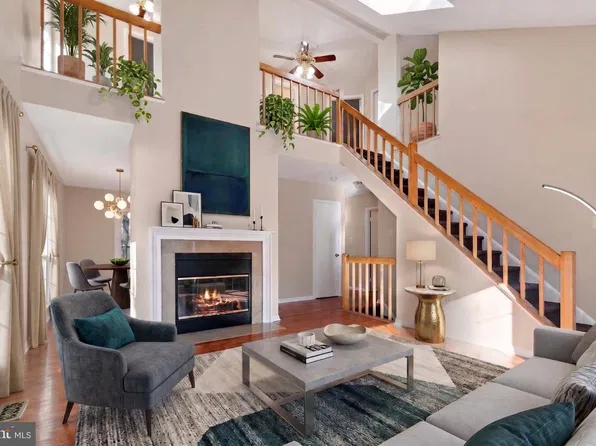 2 Hugo Ct, Silver Spring, MD 20906