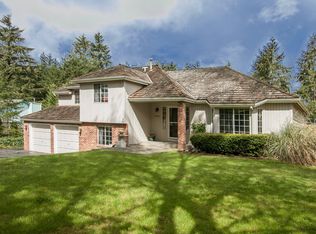 7989 Cabrini Dr SE, Pt Orchard, WA 98367