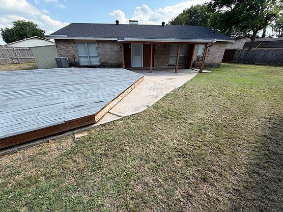 3rd image of 3902 Hardwood Ct
