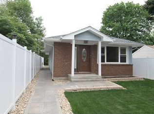 241 W Quincy St, Westmont, IL