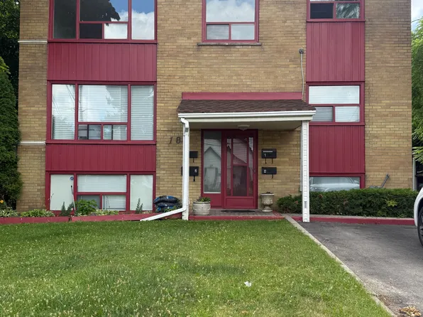 182 Ruggles Ave #3, Richmond Hill, ON L4C 1Y4