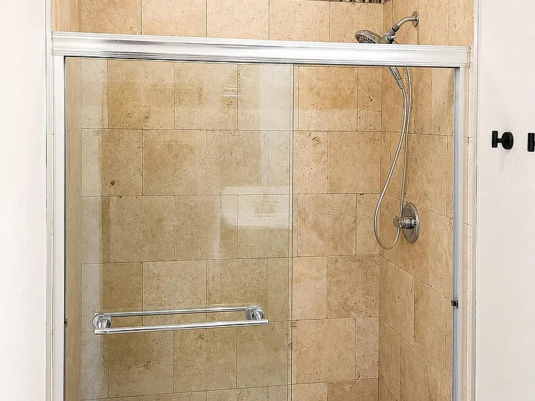 1335 E June St #205 — Photo 37