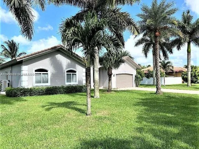 Building Photo - 27669 SW 154th Ave