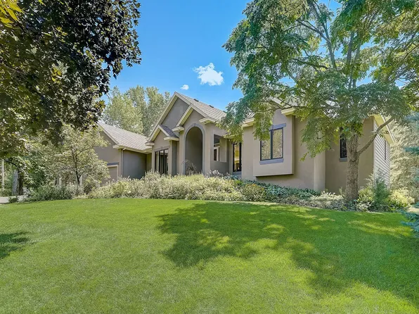 27585 Woodside Rd, Shorewood, MN 55331