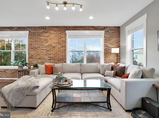 42414 Great Heron Sq, Ashburn, VA 20148