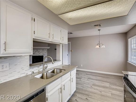 5th image of 5850 Medallion Dr Unit 102