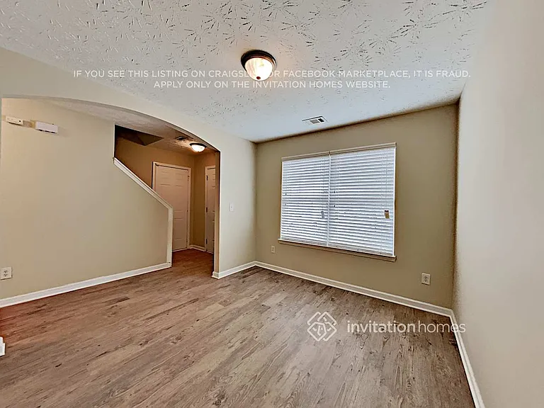 9481 Lakeview Rd — Photo 4