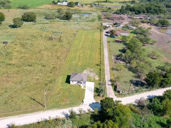 8064 NE County Road 1040, Rice, TX 75155