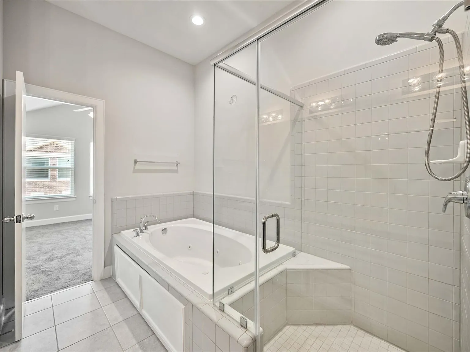 2 bed, 2.0 bath, 1501 sqft, $1,950 — Photo 4