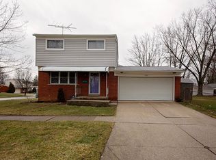 828 Jamestown Ave, Elyria, OH