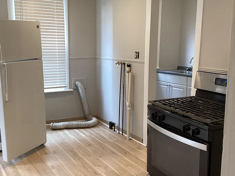 9 Charles St #1 — Photo 10