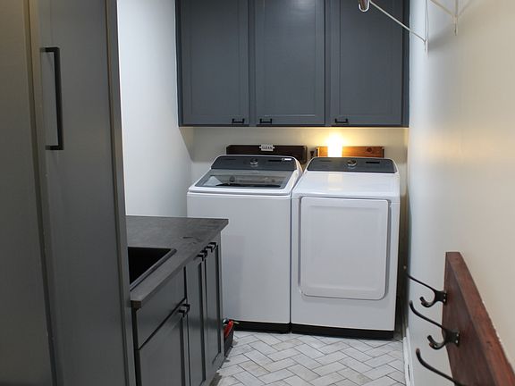 5th image of 4989 Mountclaire Rd