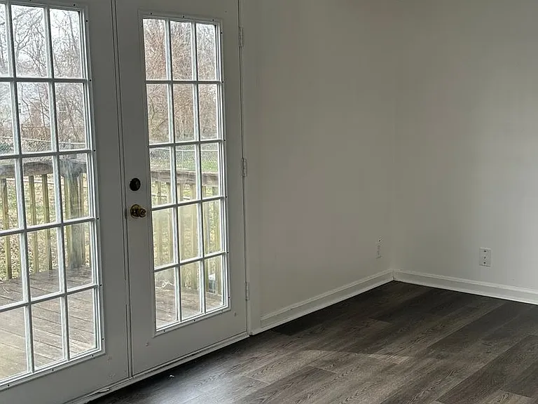 4220 Sunset Ave — Photo 2