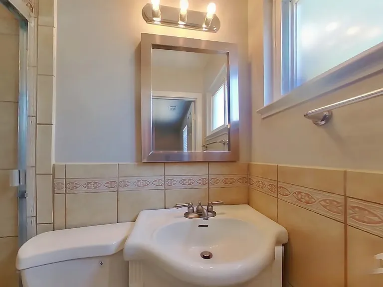 241 Benjamin Ave — Photo 3