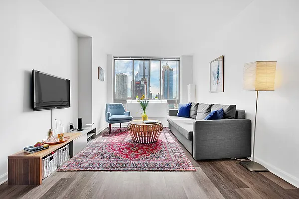 Rented by Cooper & Cooper Real Estate | media 16