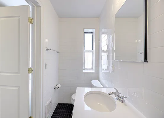 Rented by REAL New York | media 17