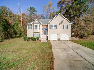 942 Topaz Ln, Lithia Springs, GA 30122