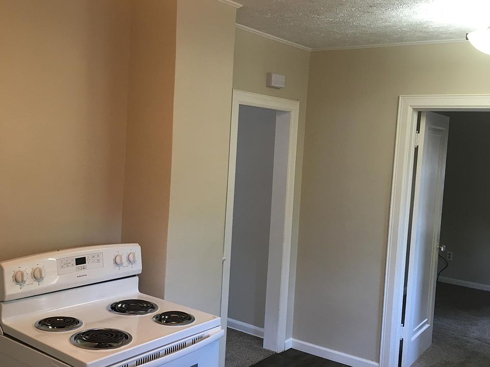 1st image of 315 W 25th Ave