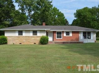 1318 Vandora Springs Rd, Garner, NC 27529