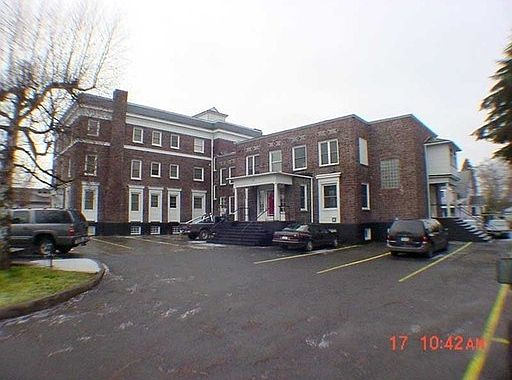 3rd image of 701 H St APT E