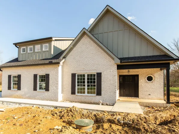 2037 W Lincoln St, Tullahoma, TN 37388