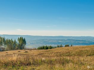 125 Resort Ln, Kalama, WA 98625