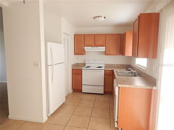 3rd image of 1955 6th St