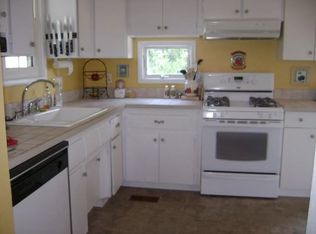 210 N Somerset Ave, Ventnor, NJ 08406